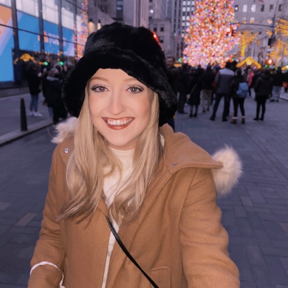 Meet your Posher, Katherine - Picture 4 of 4